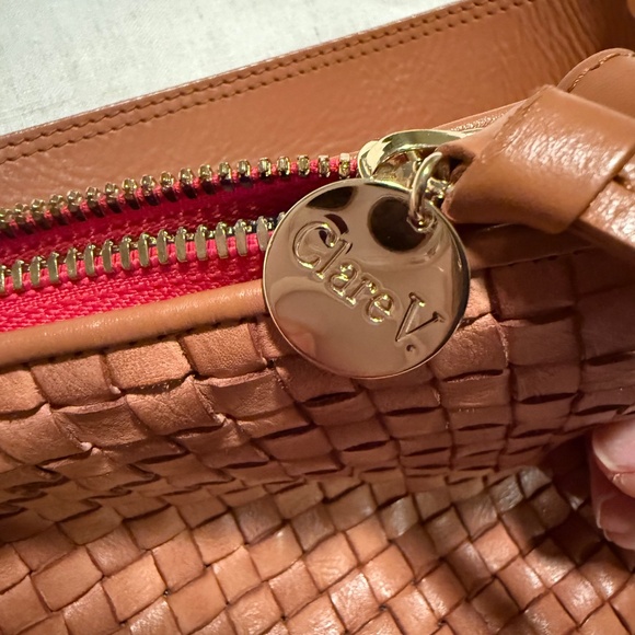 Clare V Moyen (large) bag in natural woven - Picture 3 of 10